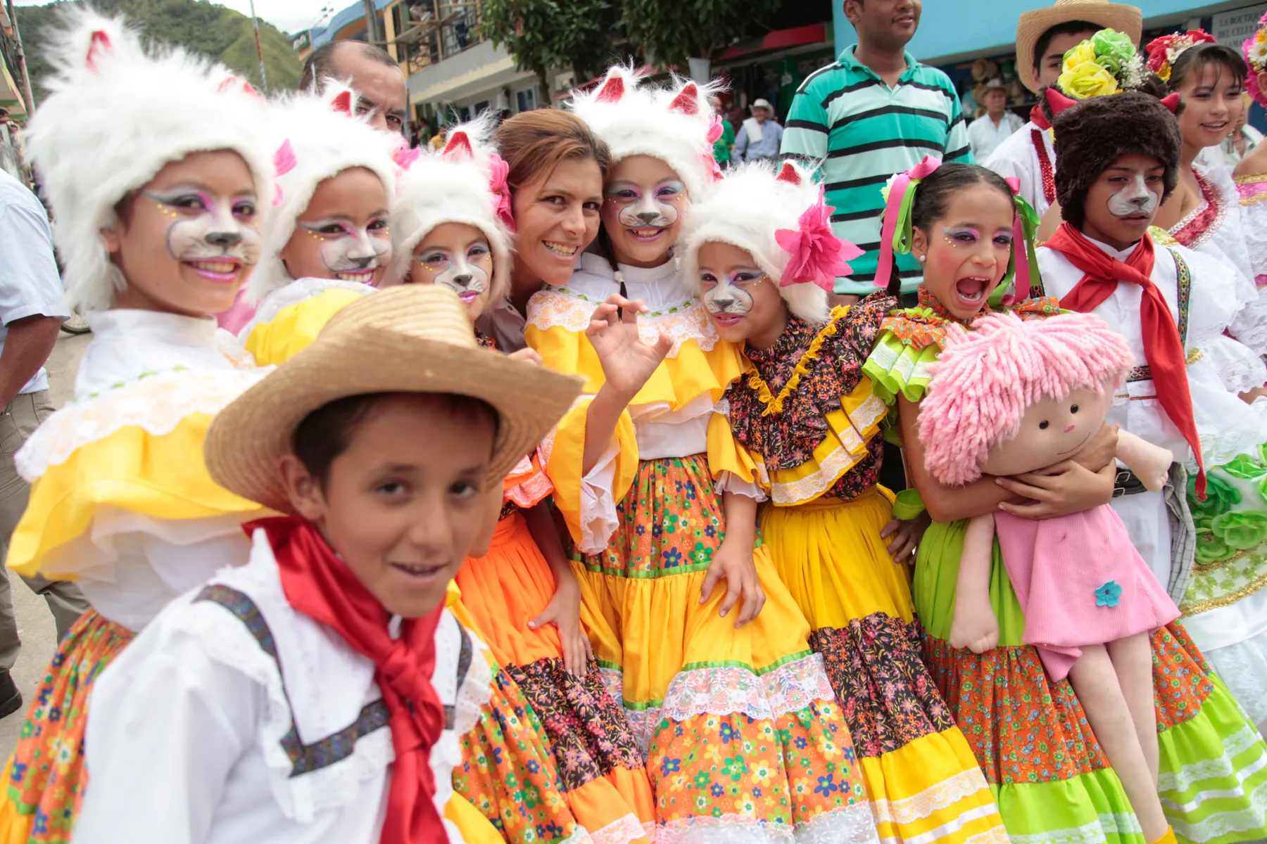 Festival del Bambuco y cultura opita en Rivera, Huila — celebraciones y música